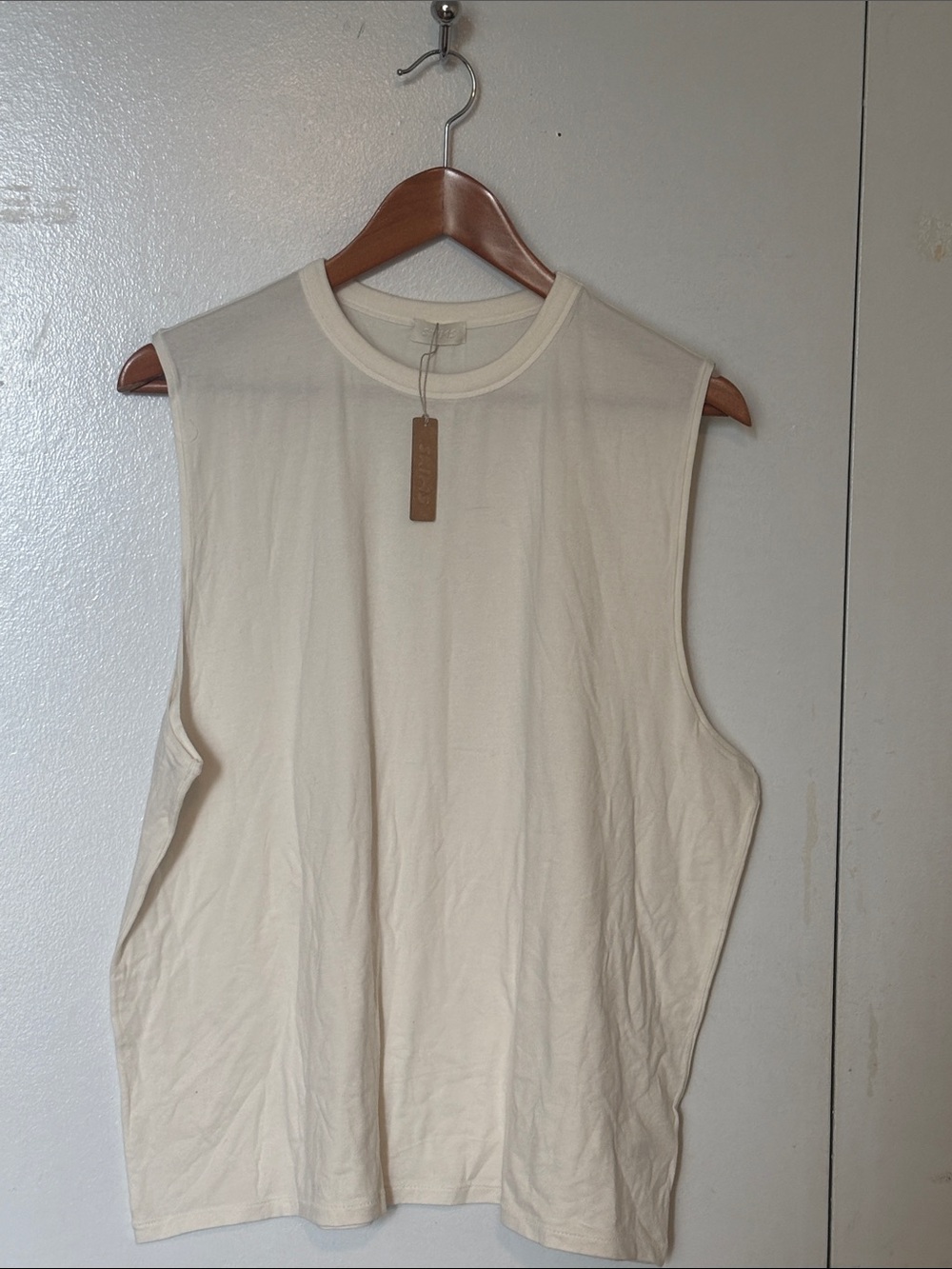 Skims muscle tank
